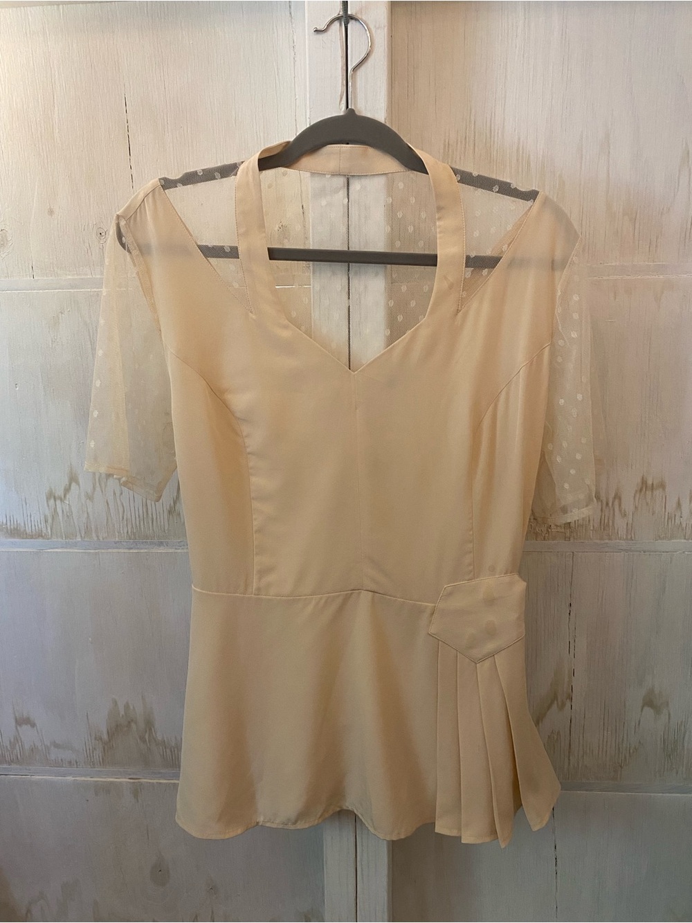 J. Peterman Silk Cream Polka Dot Sleeve V-Neck Peplum Blouse